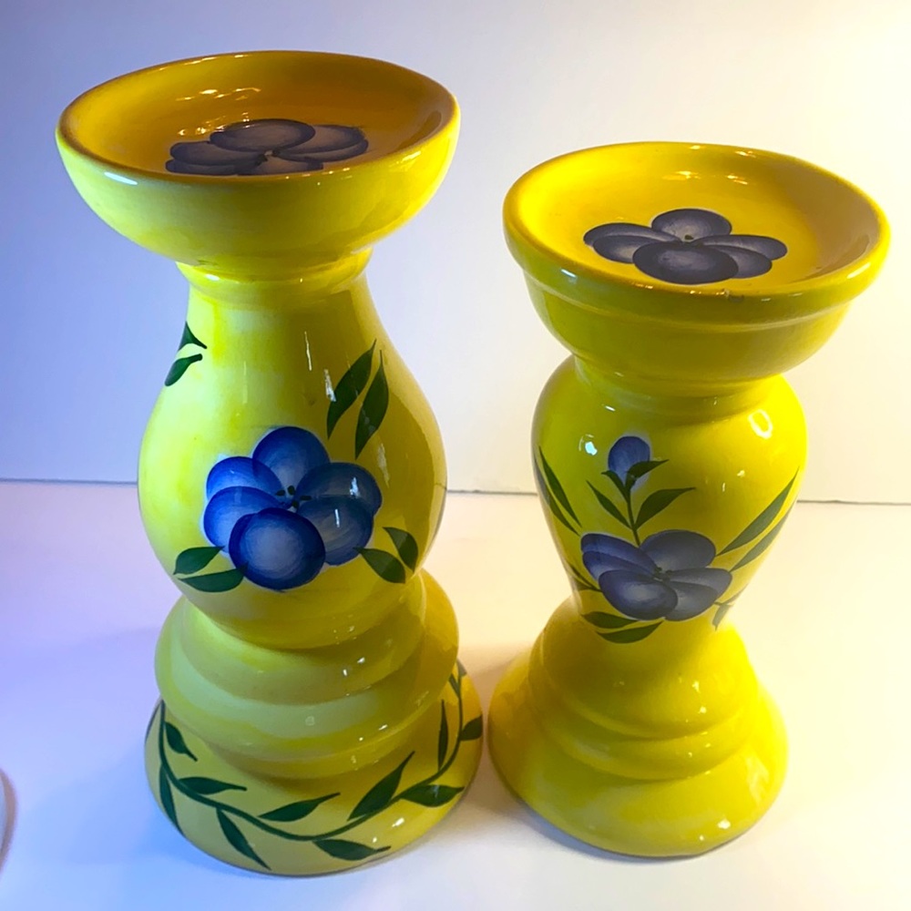 Flower 🌺 Porcelain Two Piece Candle Stands - Picture 8 of 8